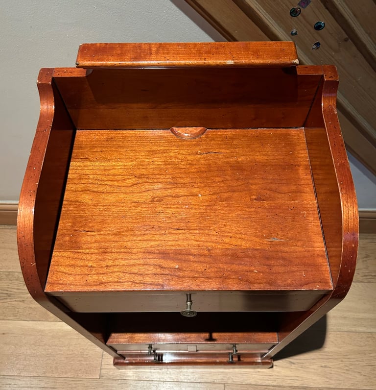 Antique Lamp stand