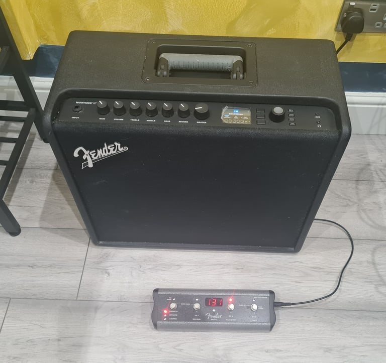 image for Fender Mustang GT 100 Combo with Footswitch