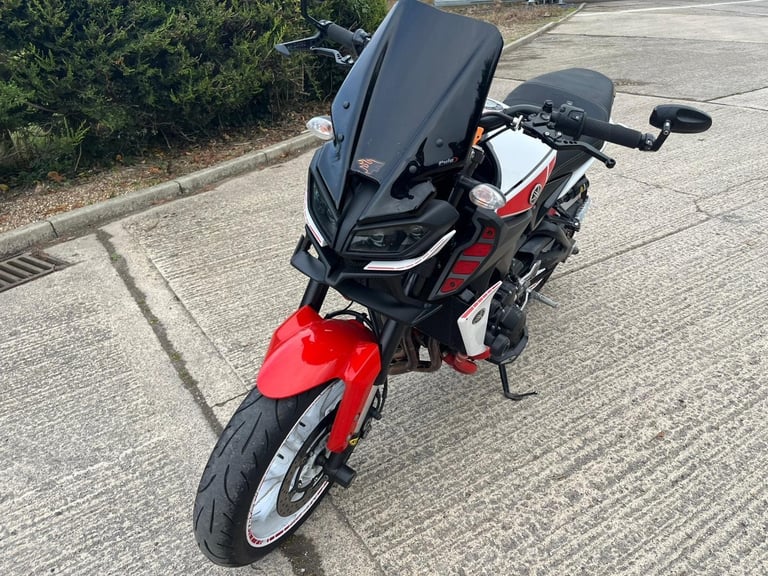 2018 18 YAMAHA MT09 ABS MT-09 STUNNING ANNIVERSARY COLOURS EXTRAS 13k MILE MT 09