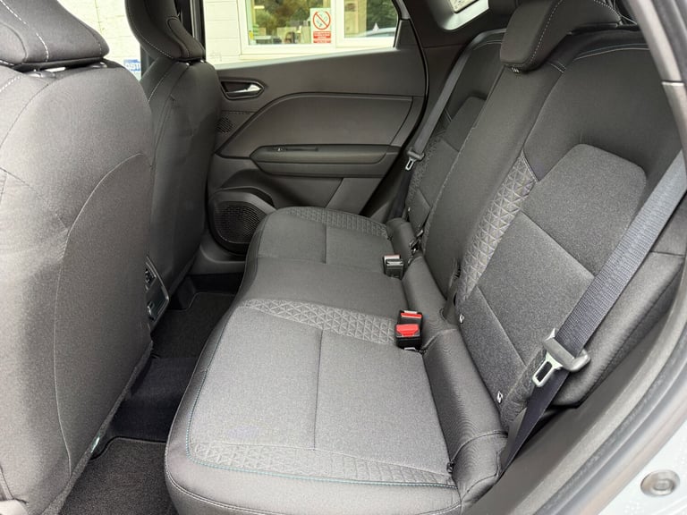 2025 Renault Captur 1.0 TCE 90 Evolution 5dr, UNDER 10 MILES, SEPTEMBER 2028 RENAULT WARRANTY,  H...