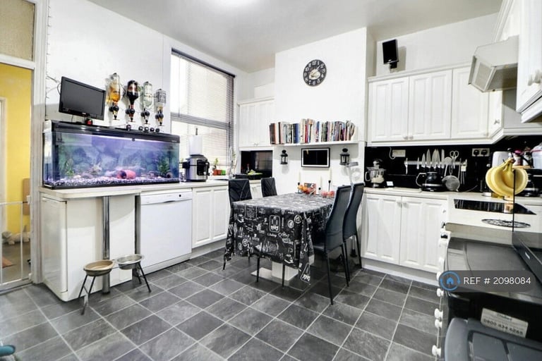 3 bedroom house in Salisbury Avenue, Westcliff-On-Sea, SS0 (3 bed) (#2098084)