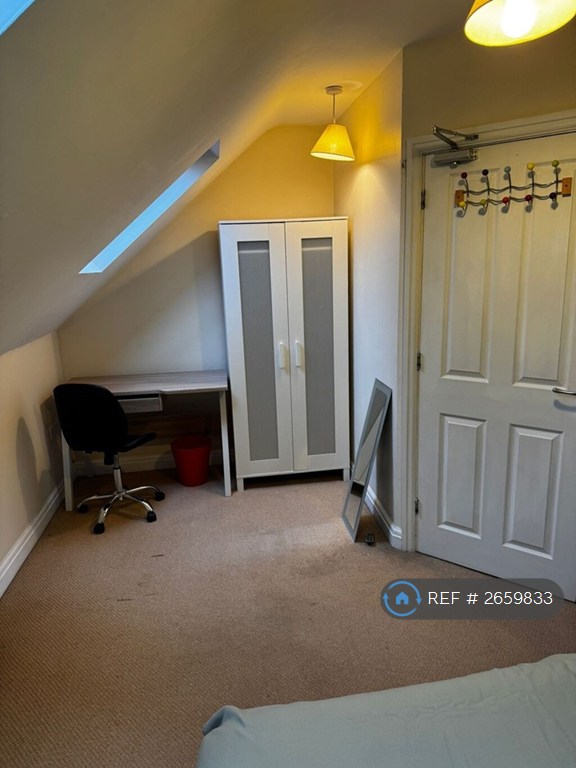 6 bedroom house in Gordon Street, Leamington Spa, CV31 (6 bed) (#2659833)