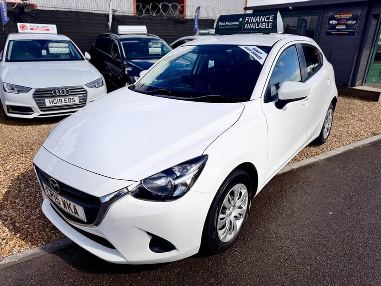 2015 Mazda Mazda2 1.5 75 SE 5dr HATCHBACK Petrol Manual