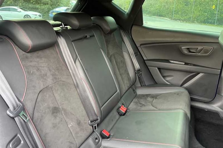 2020 SEAT Leon 1.5 TSi EVO (130 PS) FR Black Edition 5 Door Petrol Hatchback Hatchback Petrol Manual