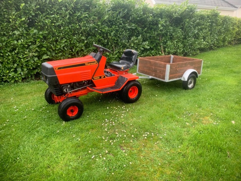 Westwood TI200 Tractor with Trailer 