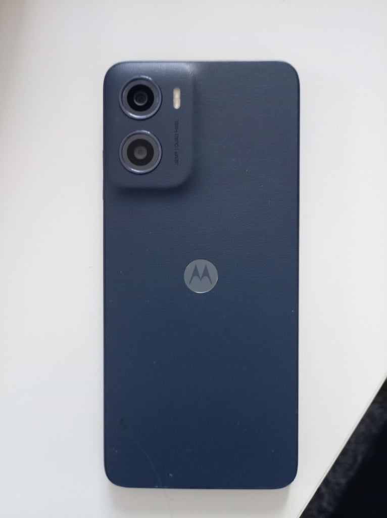 Motorola e15 smartphone brand new with box 