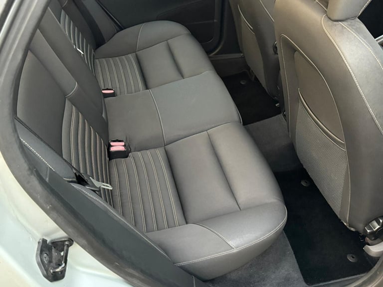 2007 Volvo S40 2.0D SE Sport 4dr SALOON DIESEL Manual