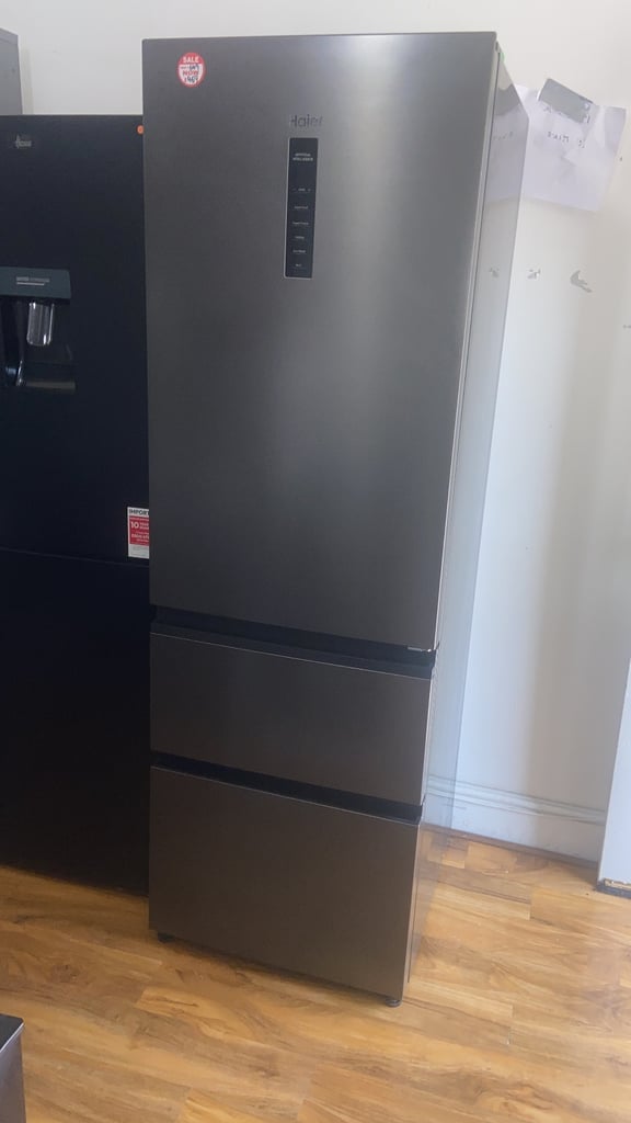 😎Best Prices In The City😎New Ex Display Fridge Freezer - American / Under Counter  / integrated 
