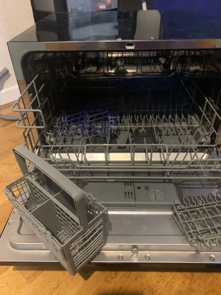 Russell Hobbs counter top dishwasher!