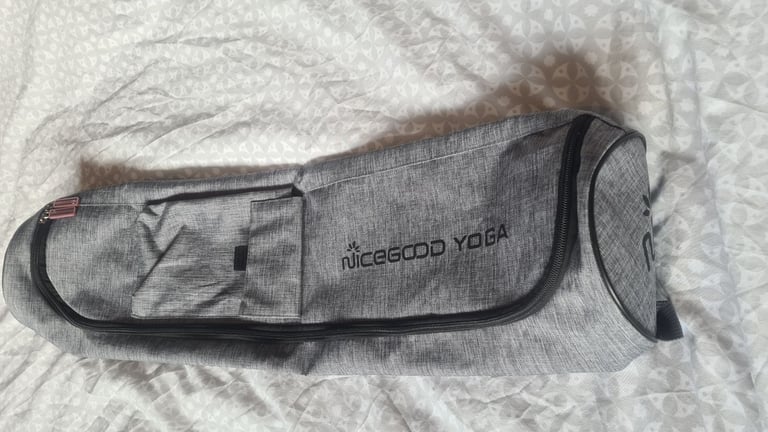 Nicegood yoga matt/ equipment shoulder bag. Excellent condition
