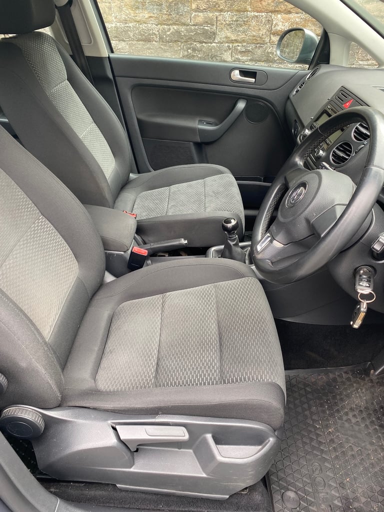 Volkswagen, GOLF PLUS, Hatchback, 2010, Manual, 1598 (cc), 5 doors