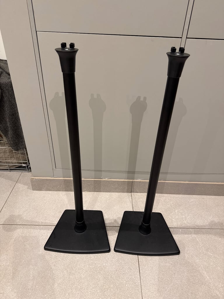 Sanus speaker stands for Sonos One, play 1 and play 3