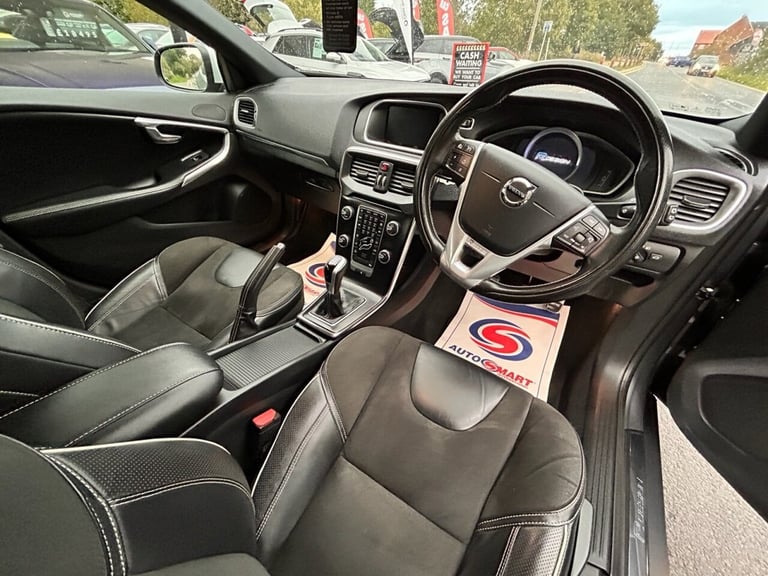2018 Volvo V40 2.0 D3 R-Design Nav Plus Hatchback 5dr Diesel Manual Euro 6 (s/s) (150 ps) Hatchba...