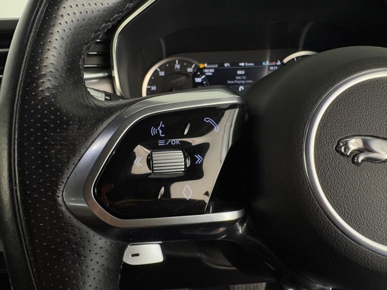 2022 Jaguar F-Pace 2.0 P250i R-Dynamic S Auto AWD Euro 6 (s/s) 5dr ESTATE Petrol Automatic