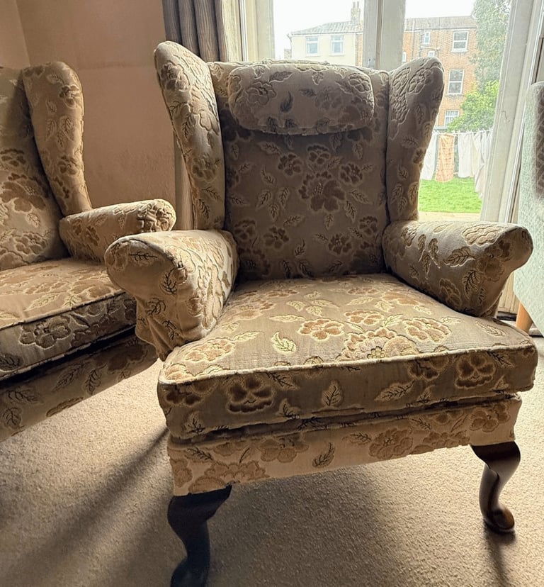 Parker Knowll sofa, chairs and footstall