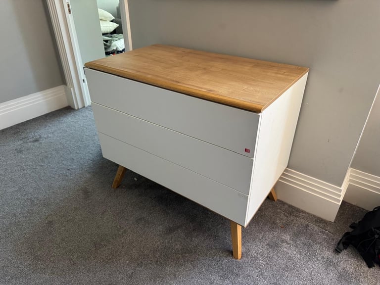 FREE DELIVERY WHITE & OAK CHEST OF 3 DRAWERS GREAT CONDITION