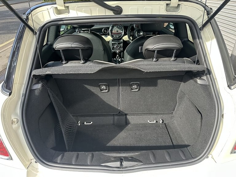 2011 MINI Hatch John Cooper Works Hatchback Petrol Manual