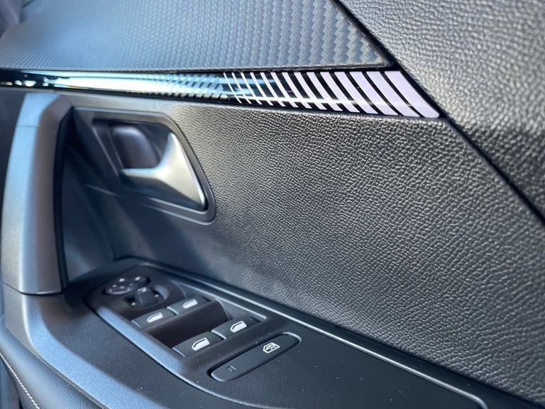 2025 Peugeot 2008 1.2 PureTech 130 Allure 5dr Estate Petrol Manual