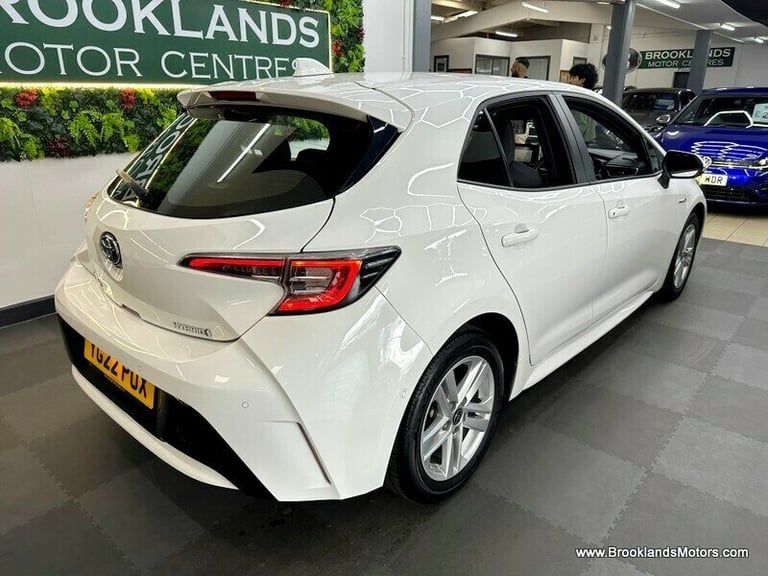 Toyota Corolla ICON TECH [SAT NAV, HEATED SEATS &amp; REVERSE CAMERA]