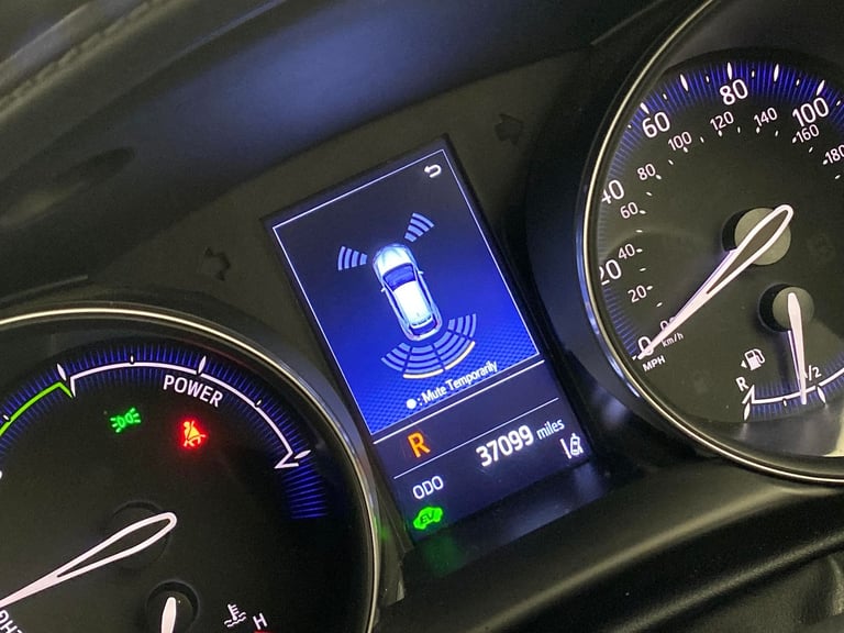 2022 Toyota C-HR 1.8 VVT-h GPF Design SUV 5dr Petrol Hybrid CVT Euro 6 (s/s) (122 ps) - NAV  Suv ...
