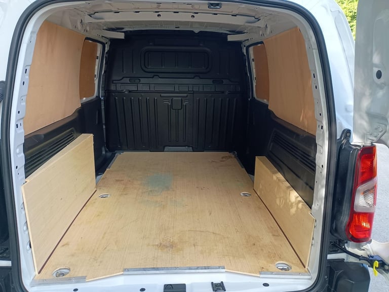 2023 Vauxhall Combo 2300 Prime 1.5 Turbo D S/S Panel Van Diesel Manual