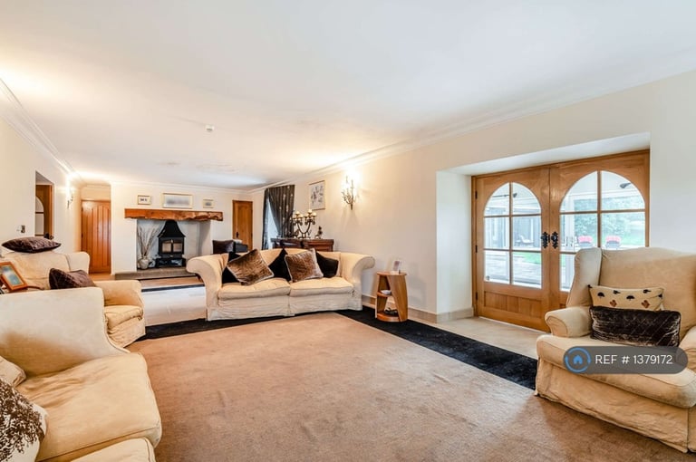 5 bedroom house in Primrose Hill, Cowbridge, CF71 (5 bed) (#1379172)