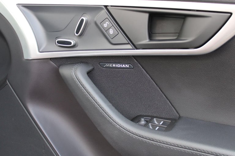  Jaguar F-Type 3.0 V6 R-Dynamic Auto Euro 6 (s/s) 2dr Petrol Automatic