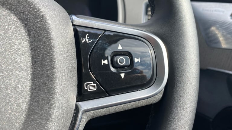 2024 Volvo XC90 2.0 T8 PHEV Ultra Dark 5dr AWD Geartronic Estate Estate Hybrid Automatic