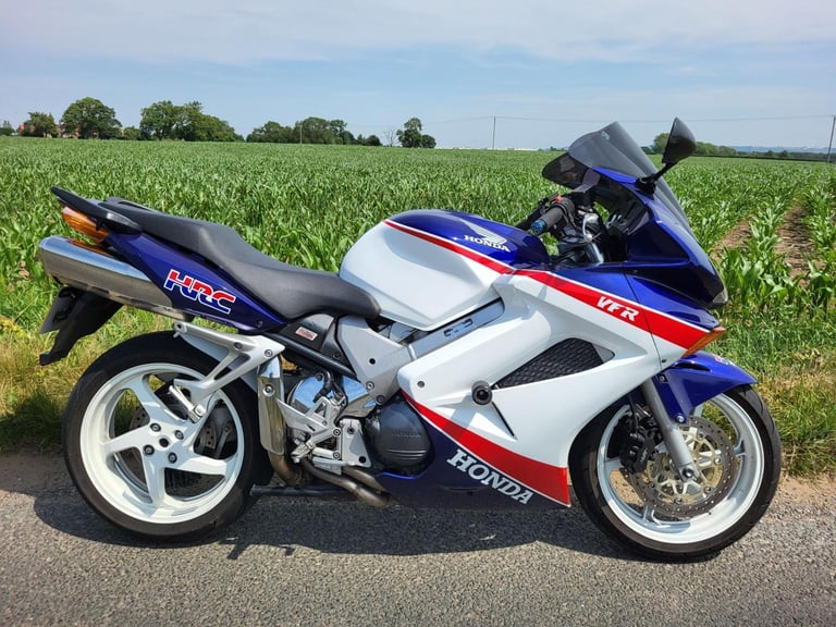 2004 54 HONDA VFR 800-5 HRC COLOURS VFR800 VTEC SPORTS TOURER NEW MOT