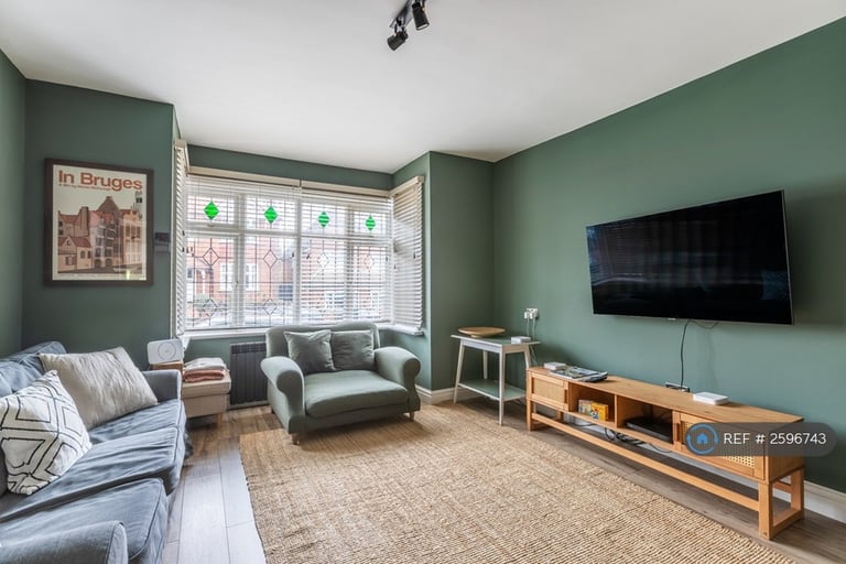 image for 3 bedroom house in King Edward Avenue, Broadstairs, CT10 (3 bed) (#2596743)