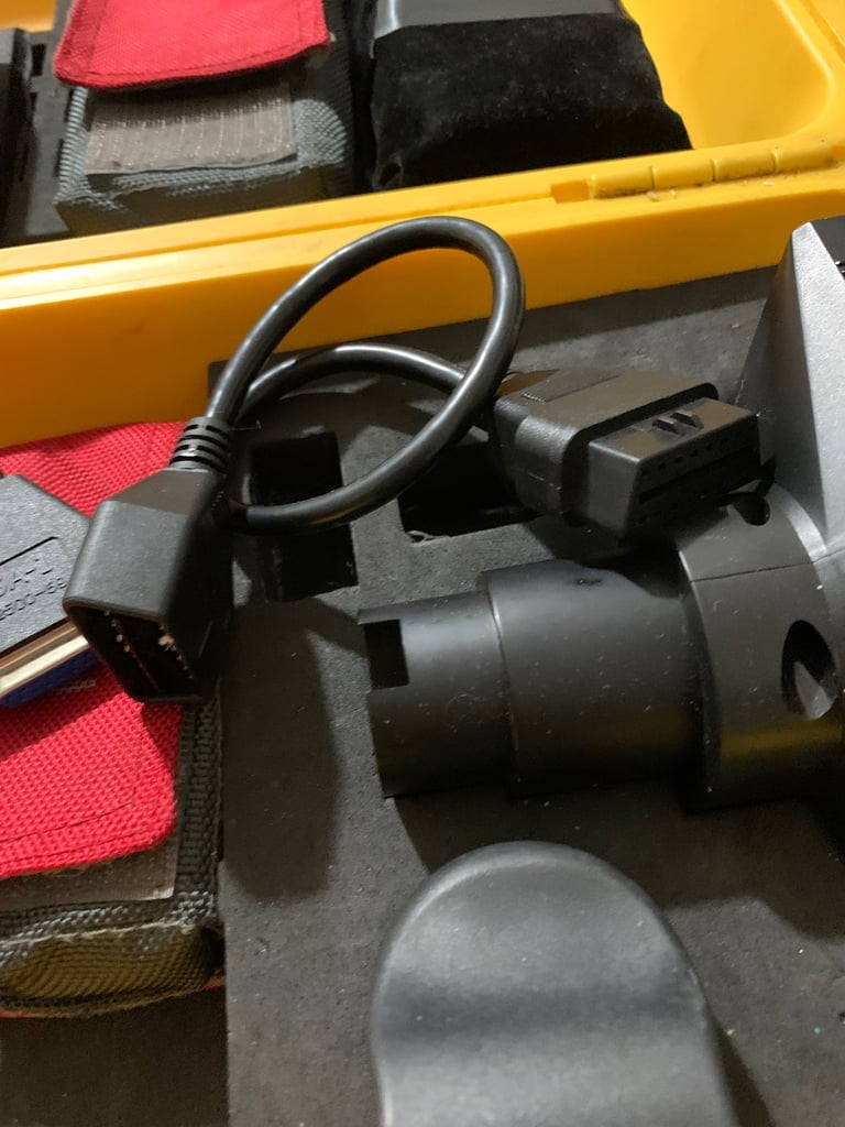 Snap on and launch diagnostic equipment 