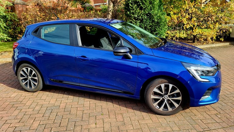 2023 Renault Clio hybrid Automatic 