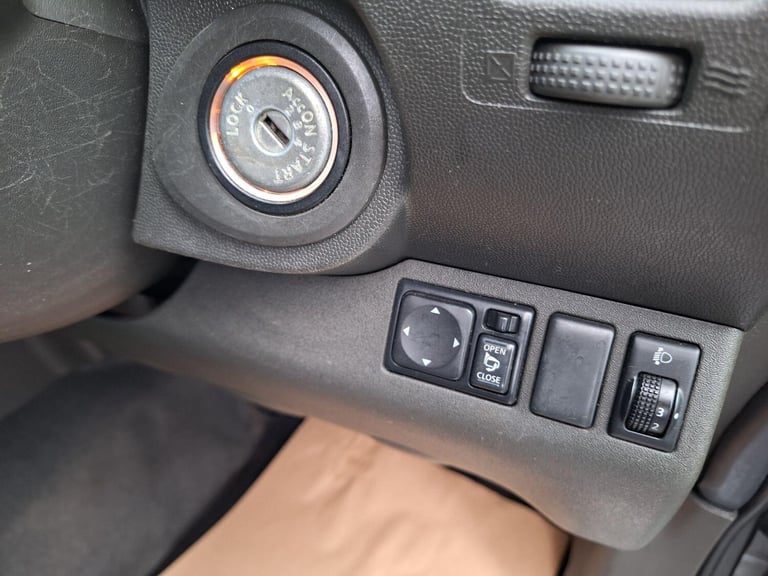 NISSAN NAVARA 2.5 dCi Tekna 2016