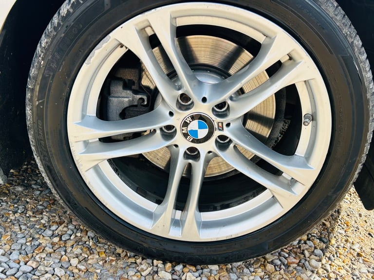2017 BMW 5 Series 2.0 520d M Sport Touring 5dr Diesel Auto Euro 6 (s/s) (190 ps)