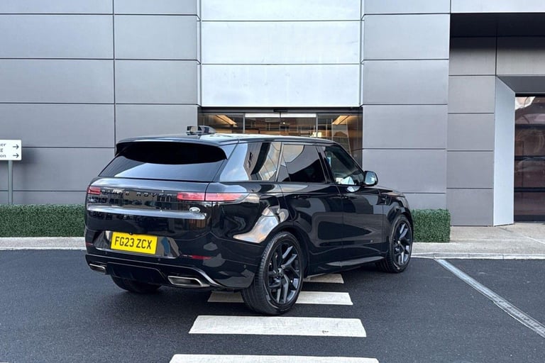 2023 Land Rover Range Rover Sport 3.0 P440e 38.2kWh Dynamic SE SUV 5dr Petrol Plug-in Hybrid Auto...