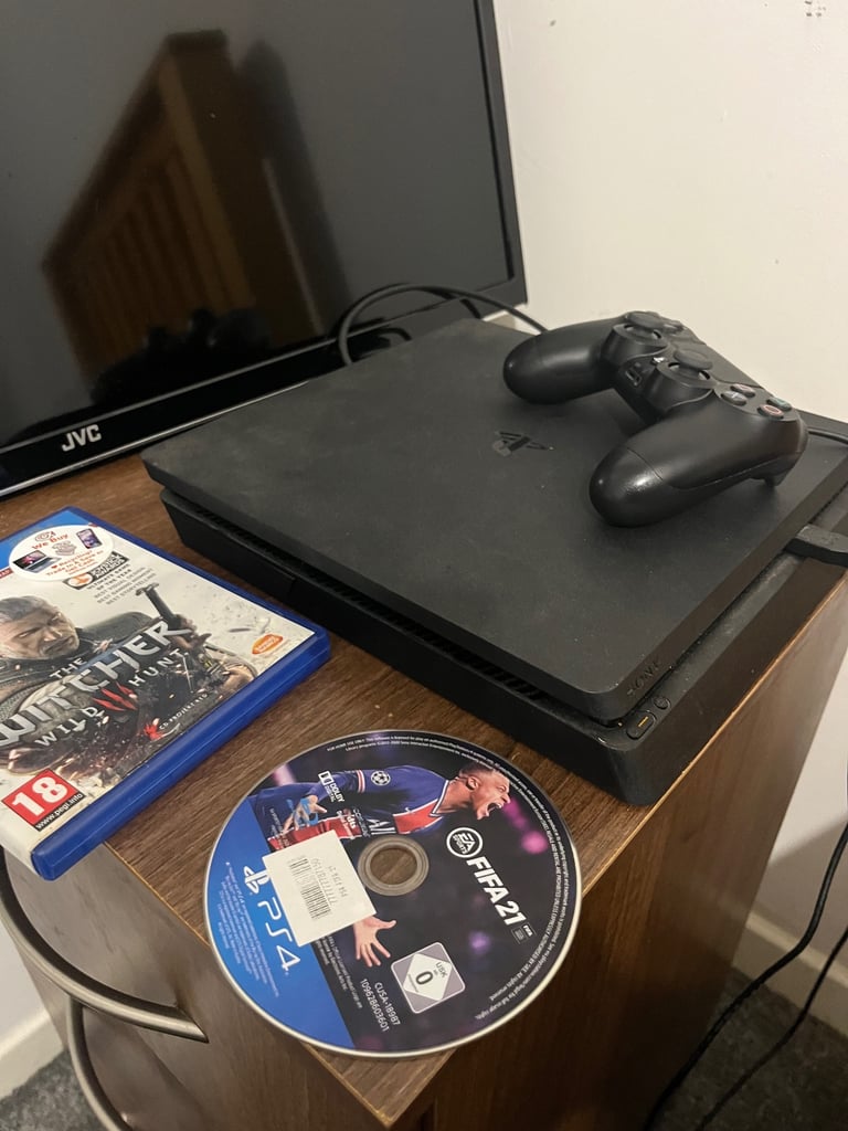 PS4 PlayStation 4 slim console with games