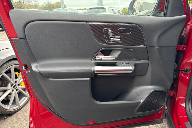 2022 Mercedes-Benz GLA 1.3 GLA250e 15.6kWh Exclusive Edition (Premium Plus) SUV 5dr Petrol Plug-i...