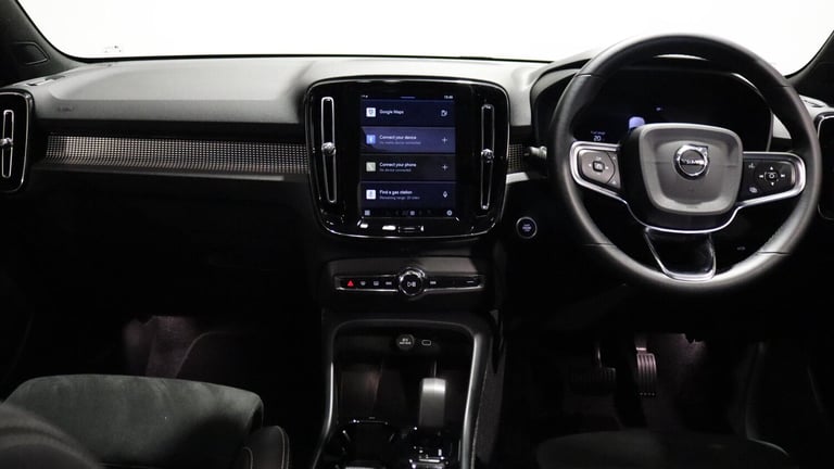 2025 Volvo XC40 B4 (P) Ultra Black Edition (Sunroof, Harman Kardon, 360 Camera) ESTATE Petrol/Ele...