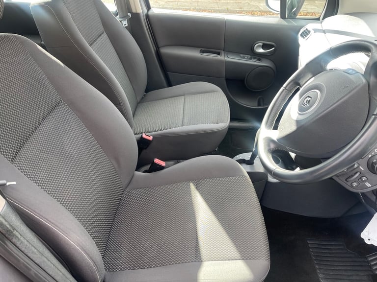 2011 Renault Grand Modus 1.6 Dynamique 5dr Auto HATCHBACK Petrol Automatic