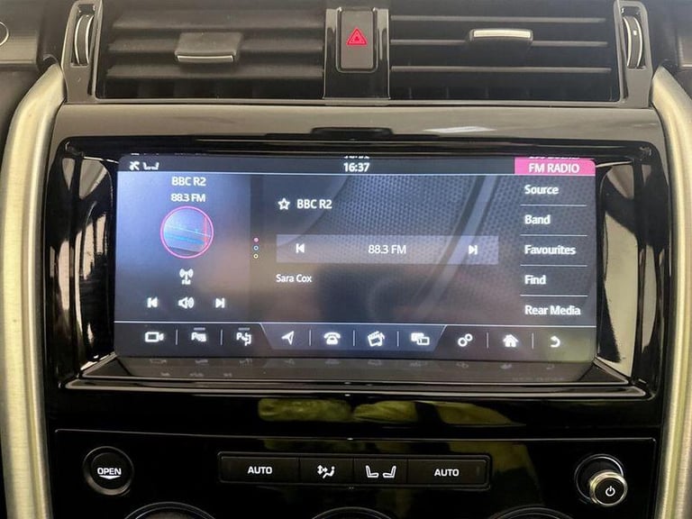 2019 Land Rover Discovery 2.0 SD4 HSE Luxury 5dr Auto ESTATE DIESEL Automatic