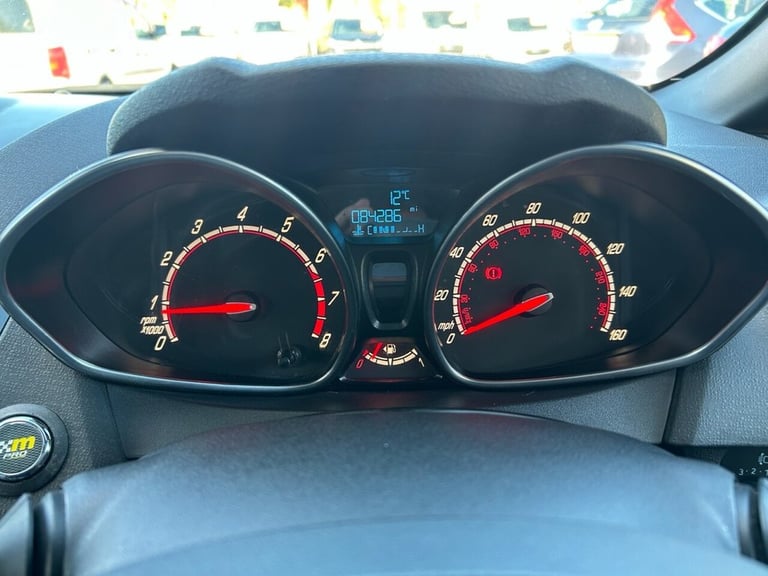 2014 Ford Fiesta 1.6T EcoBoost ST-2 3dr (182 ps) Hatchback Petrol Manual