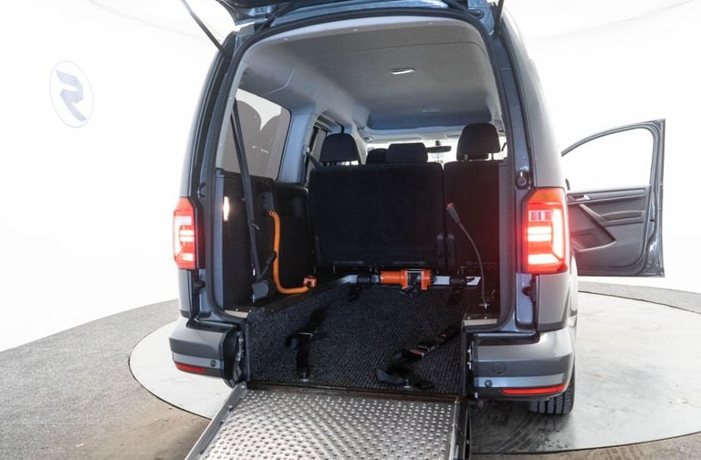 2018 18 VOLKSWAGEN CADDY MAXI LIFE 2.0 TDI BLUEMOTION TECH MPV 5DR DIESEL DSG EU