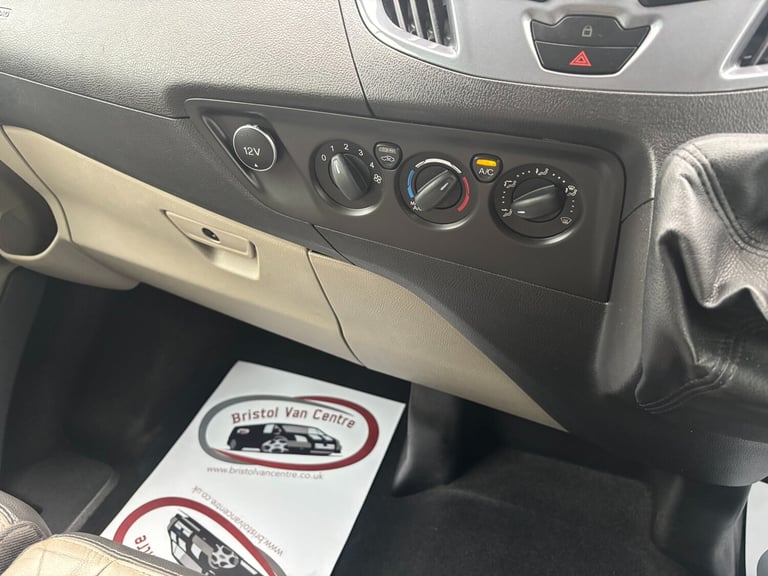 2017 Ford Tourneo Custom 2.0 TDCi 130ps Low Roof 9 Seater Titanium Minibus Diesel Manual