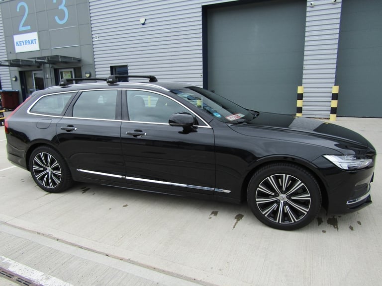 2022 Volvo V90 2.0 B4 MHEV INSCRIPTION AUTO EURO 6 (s/s) ESTATE 5DR PETROL LHD UK REG Estate Petr...