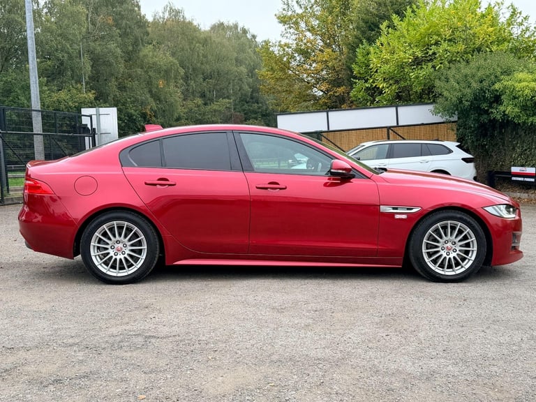 2017 Jaguar XE 2.0d R-Sport 4dr Auto SALOON DIESEL Automatic