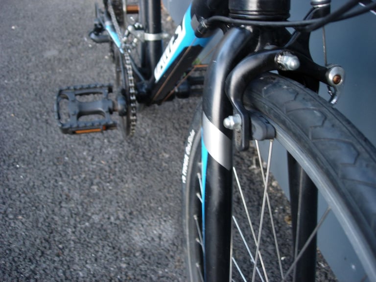 Junior Racing/ Road Bike by Dawes, black, Good Condition, JUST SERVICED, CHEAP PRICE!!!!!!!!!!!!!!!