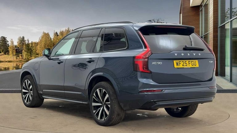 2025 Volvo XC90 Plus, T8 AWD Plug-in hybrid, Electric/Petrol, Dark, 7 Seats ESTATE Petrol/Electri...