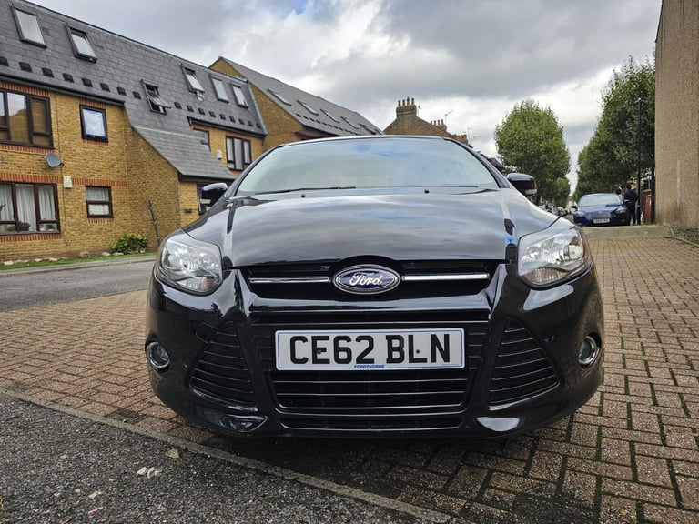 Ford, FOCUS, Hatchback, 2012, Manual, 998 (cc), 5 doors