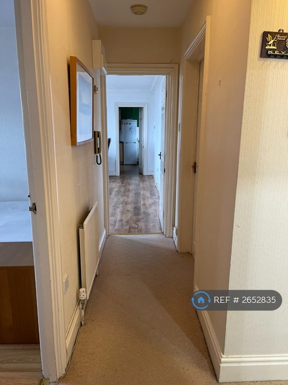 2 bedroom flat in Hyde Terrace, Leeds, LS2 (2 bed) (#2652835)