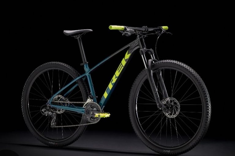 TREK MARLIN 5, 29ER HARDTAIL WITH HYDRAULIC BRAKES [USED TWICE SIZE LARGE £300